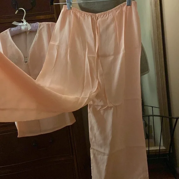 Vintage Little Duchess lounge pj set peach silk small crop pant high rise - Picture 9 of 12